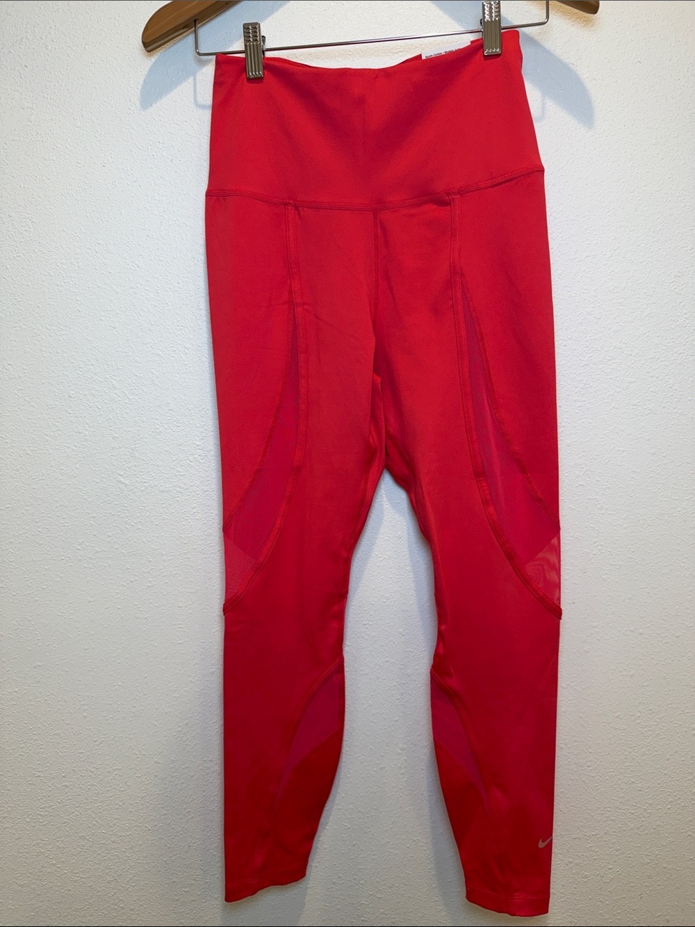 Nike One Women’s High Rise 7/8 Length Dri-Fit Leggings NWT Sze Small